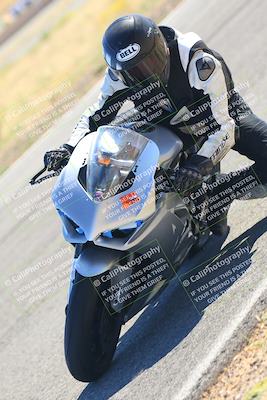 media/Oct-15-2023-TrackXperience (Sun) [[85198ff50b]]/Group 3/session 4 turn 3/